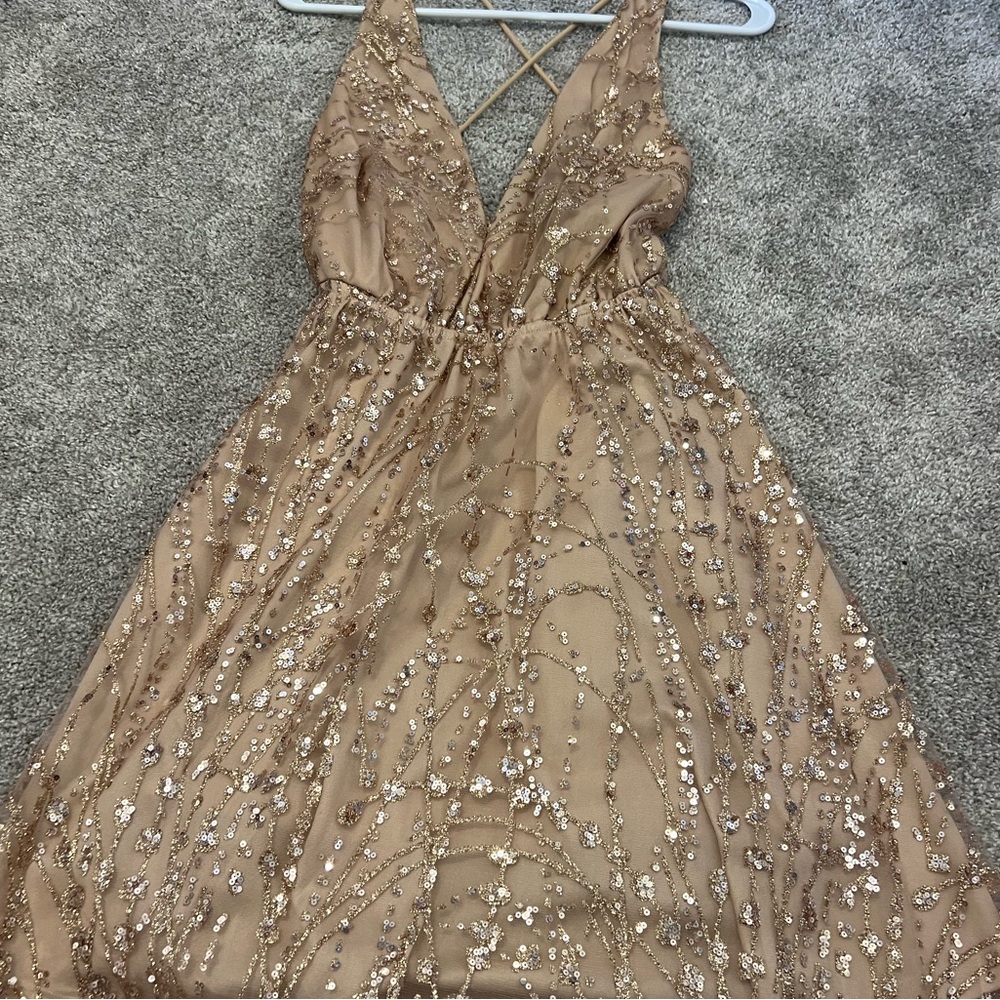 Hello Molly Gold Dress Size Large! Runs Small!